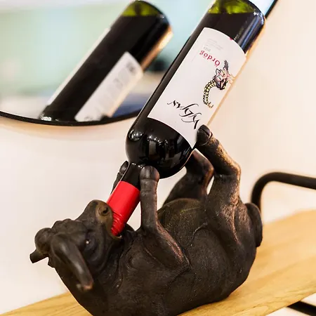 Drinking Bull Basilica Premium Central